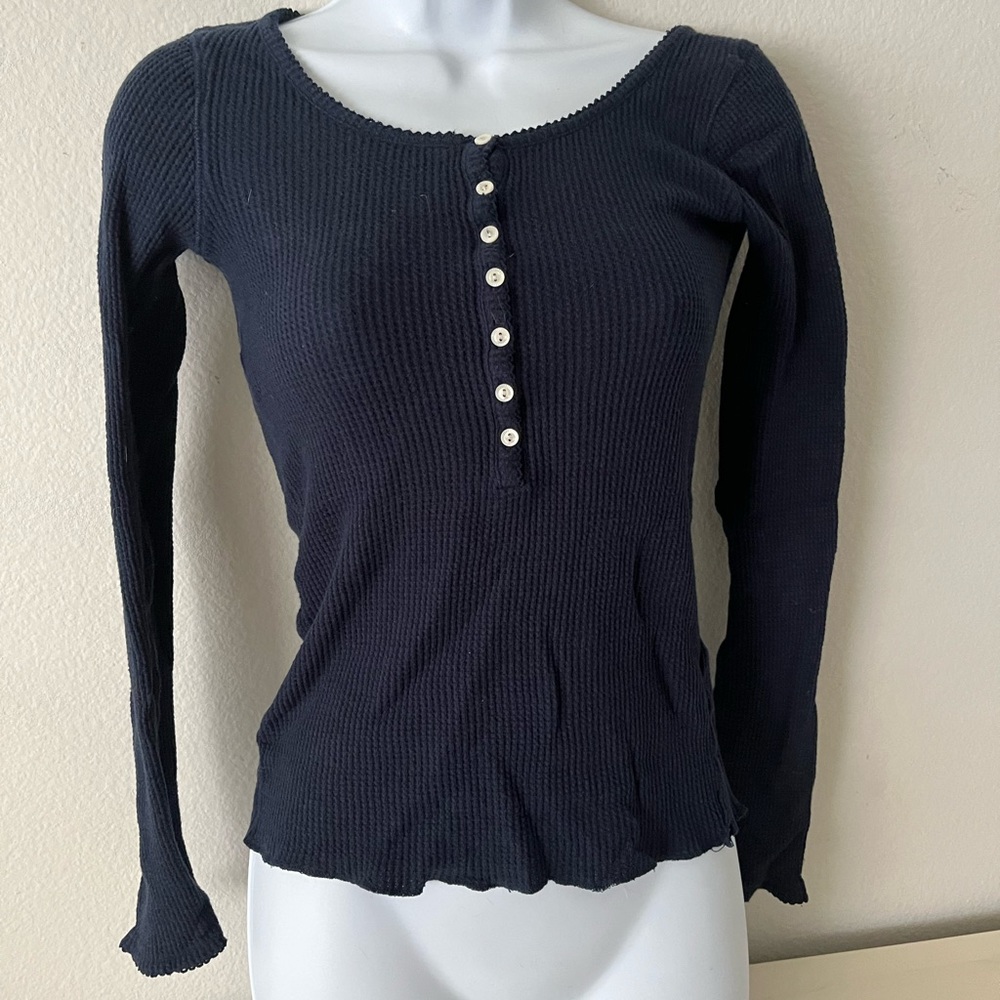 Abercrombie long sleeve navy blue top